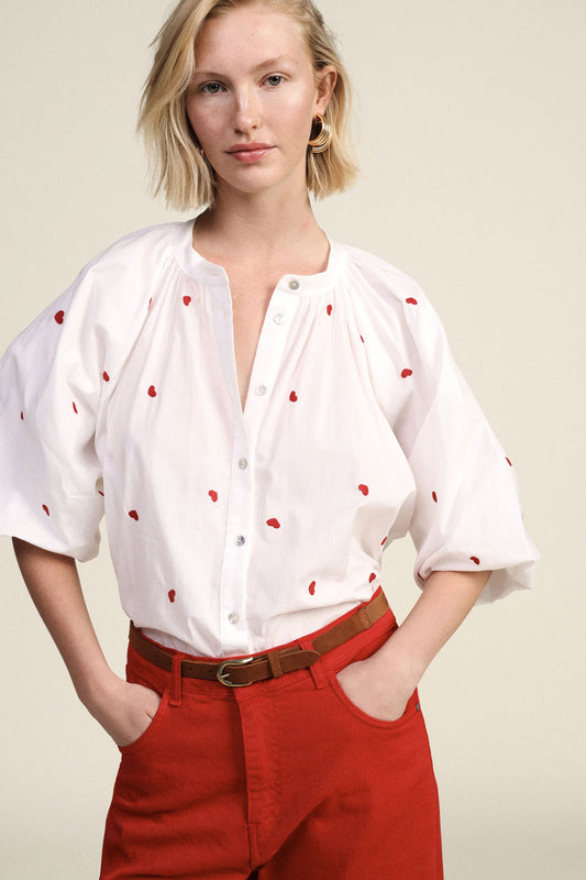 Camicia ampia con maniche corte e dettagli ricamati