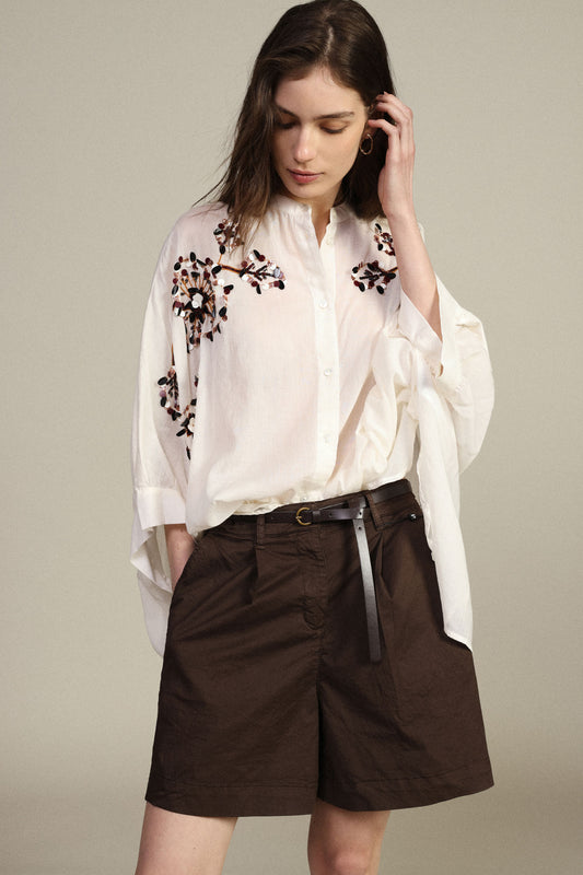 Camicia oversize con ricami floreali