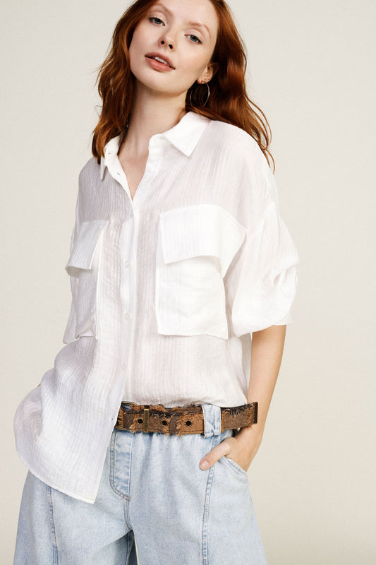 Camicia over tasche applicate e collo classico