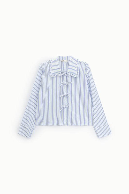 Camicia a righe con fiocchi e colletto volant