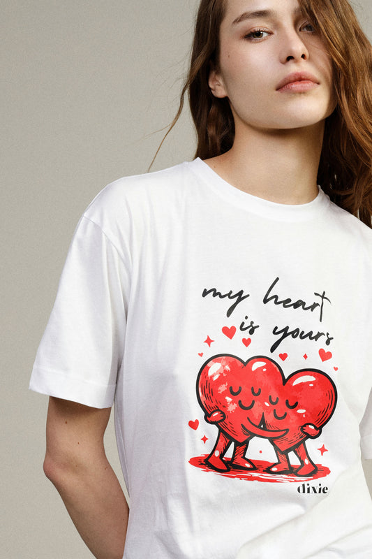 T-shirt stampa cuore fit regolare girocollo