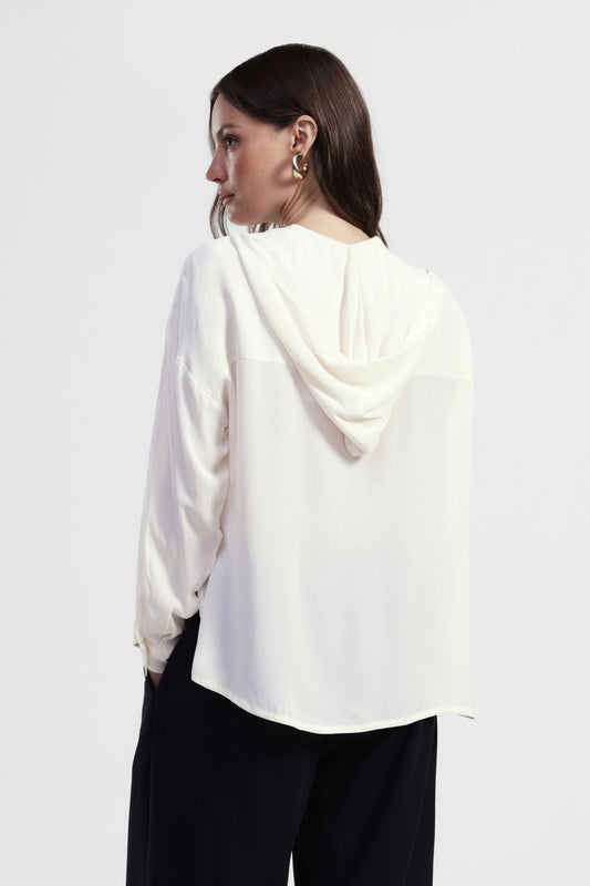 Camicia ampia v con maniche lunghe