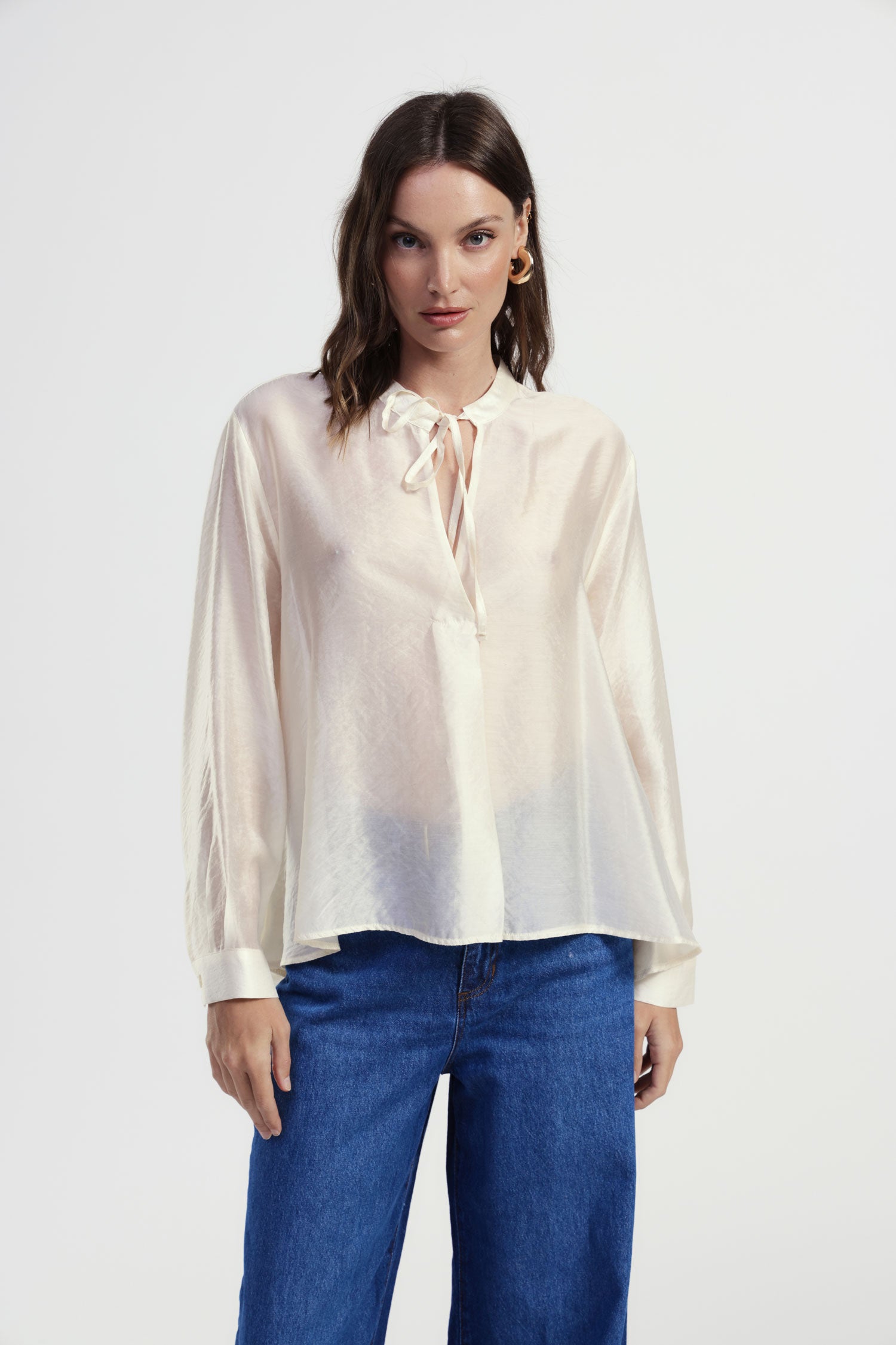 Camicia trasparente fit ampio con colletto coreano