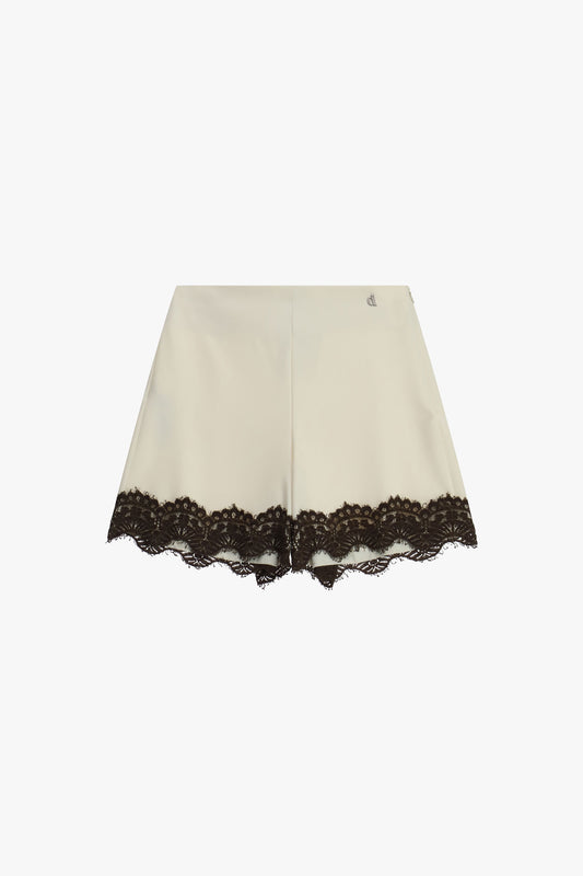 Shorts vita alta con bordo in pizzo a contrasto