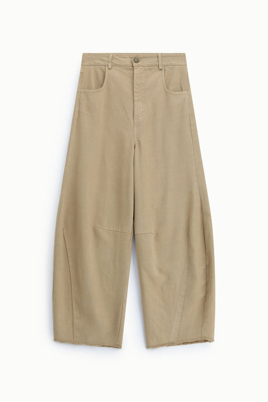 Pantaloni palazzo fit ampio con fondo taglio vivo