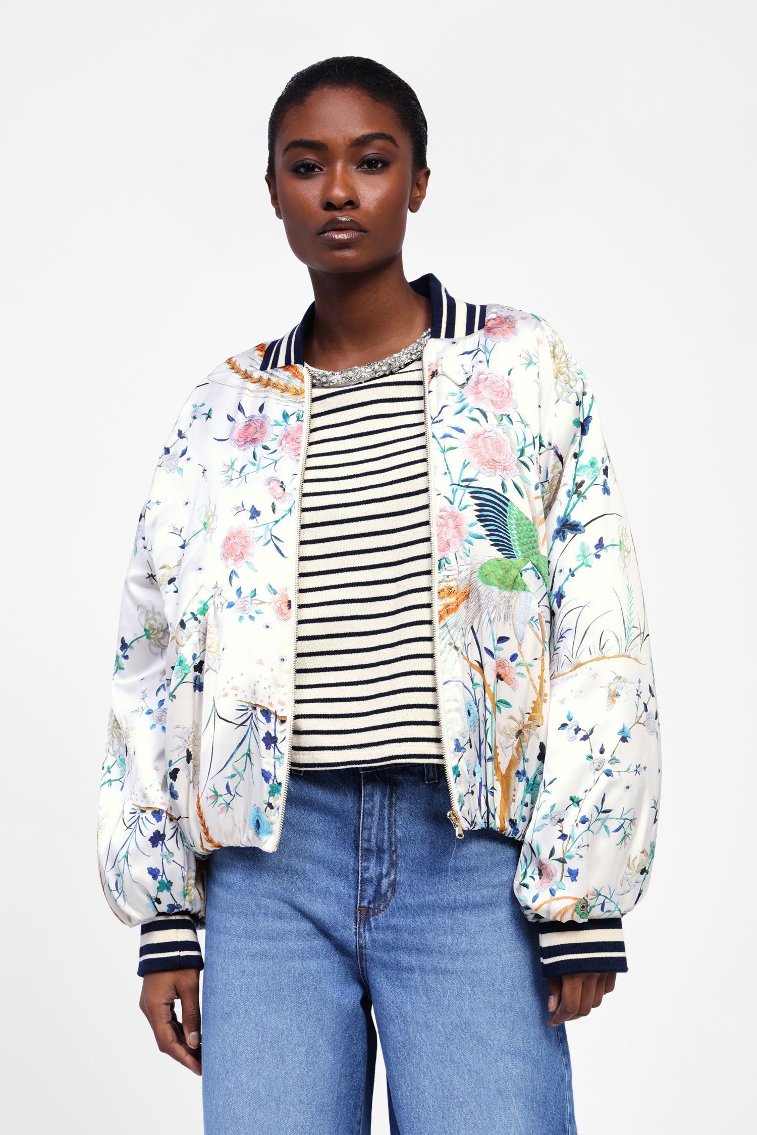 Bomber con motivo floreale