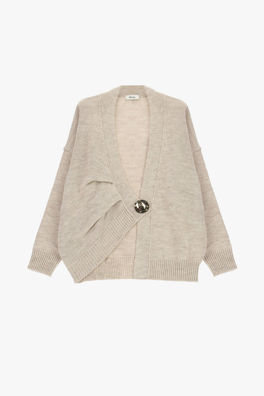 Cardigan con maxi bottone e spalle scese