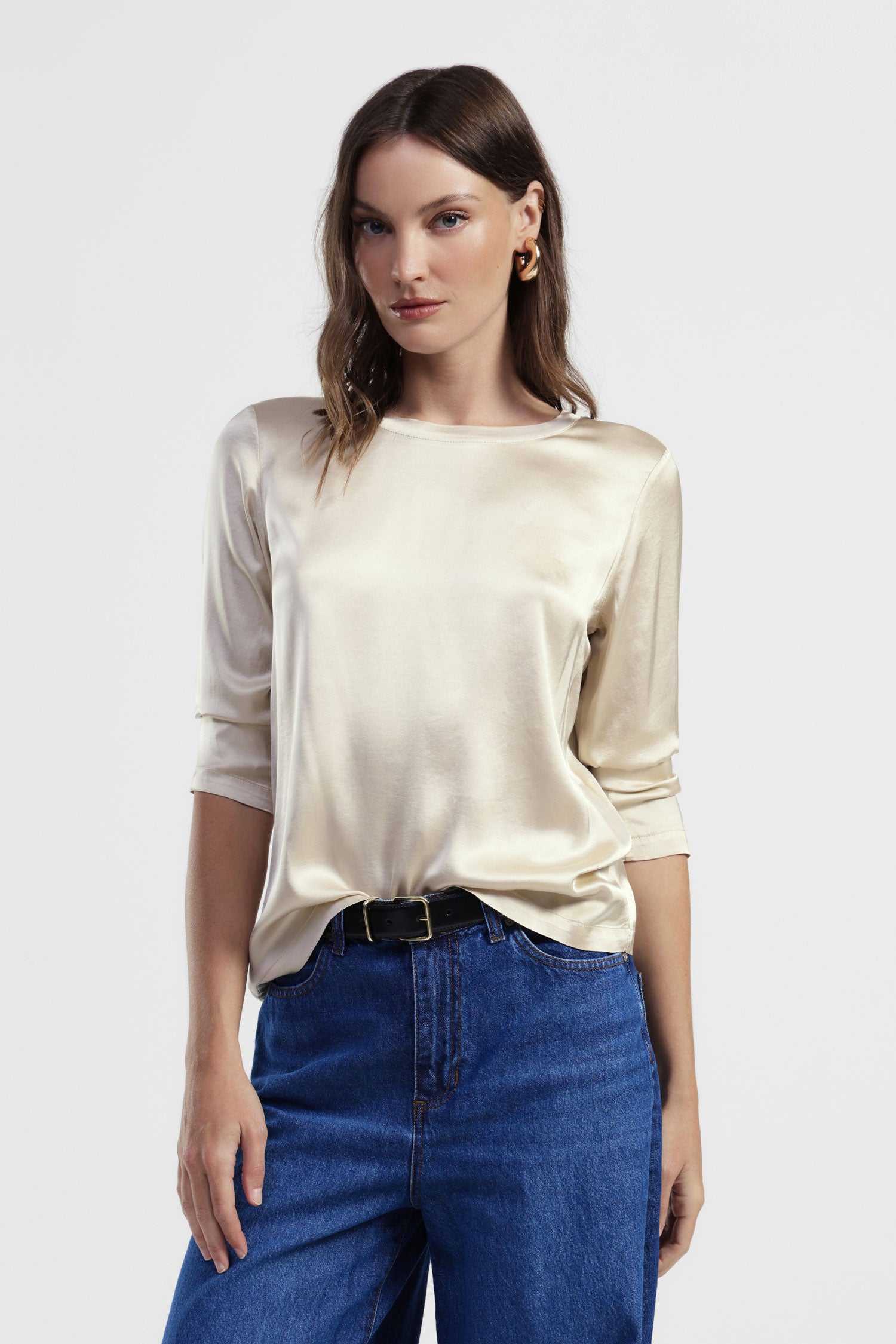 Top a manica lunga con scollo rotondo