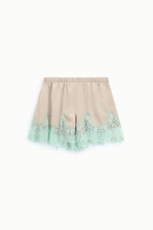 Shorts regular-fit con bordo in pizzo smerlato