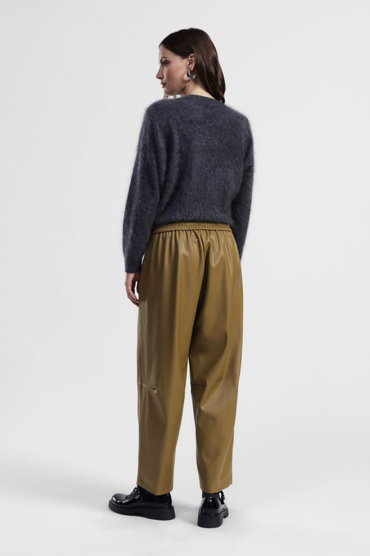 Pantaloni in ecopelle ampi con vita alta