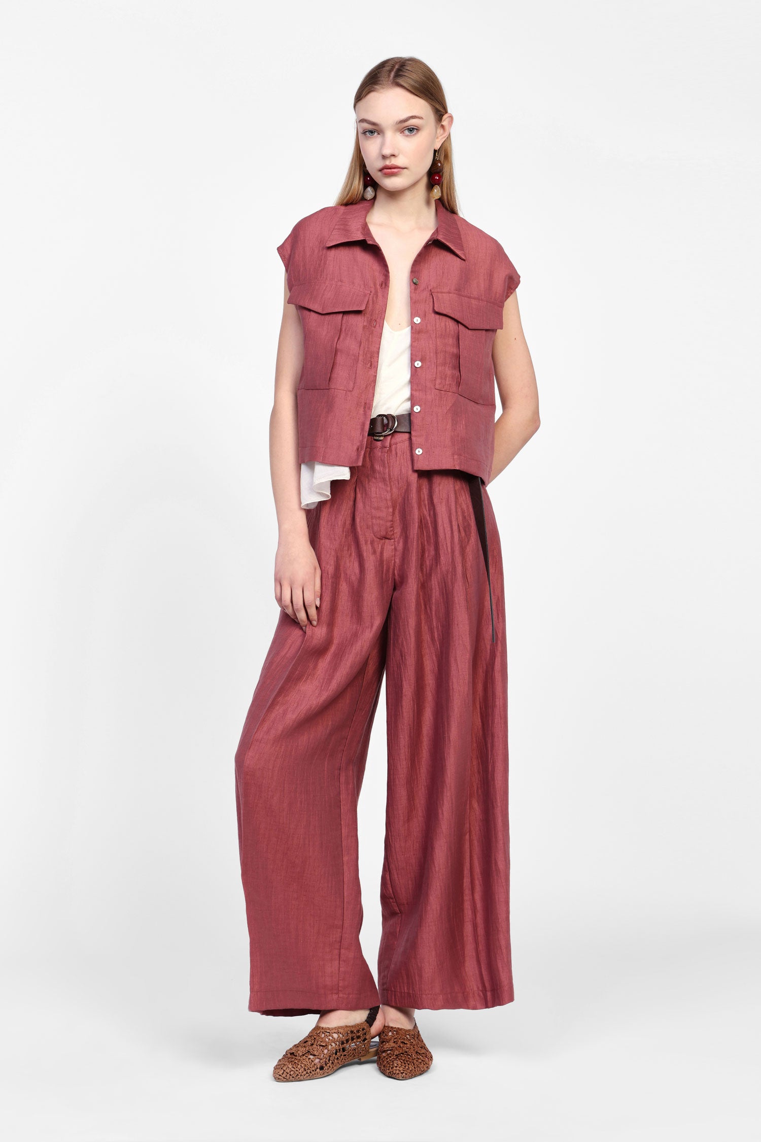 Pantaloni ampi con cintura regolabile
