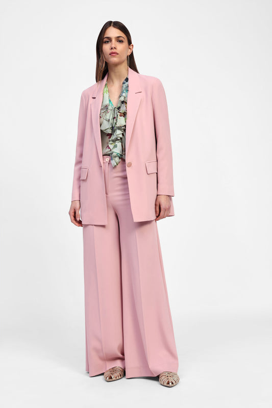 Completo pantalone con chiusura a bottone