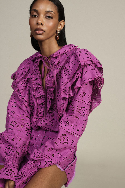 Blusa sangallo con volant e maniche lunghe