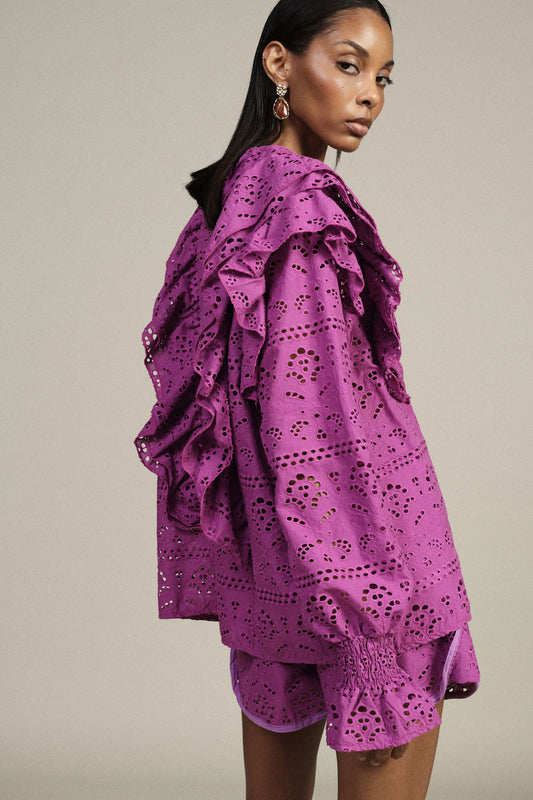 Blusa sangallo con volant e maniche lunghe