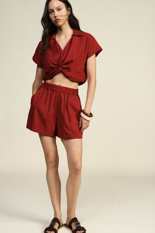 Shorts regular-fit vita elasticizzata con bottoni