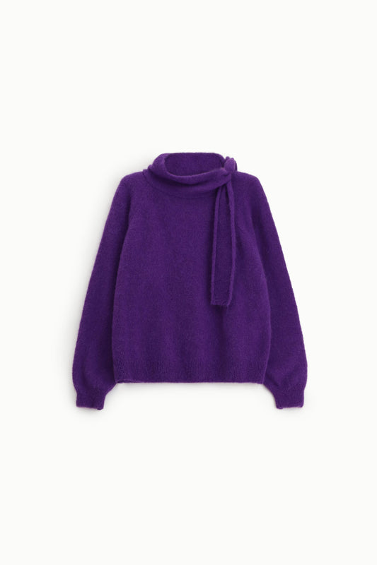 Maglione dolcevita con maniche lunghe e dettaglio nodo