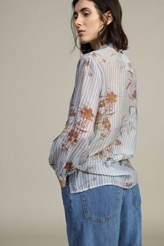 Camicia a righe con nodo frontale e stampa floreale