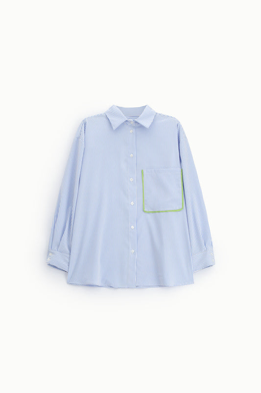 Camicia a righe con tasca e dettagli a contrasto