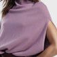 Maglia mantella a collo alto dal taglio morbido