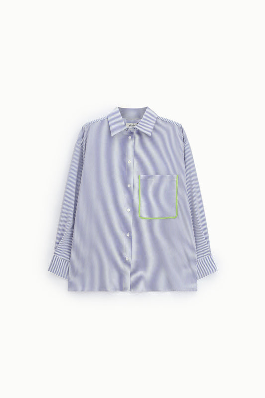 Camicia a righe con tasca e dettagli a contrasto