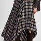 Gonna lunga a quadri con orlo asimmetrico e cintura
