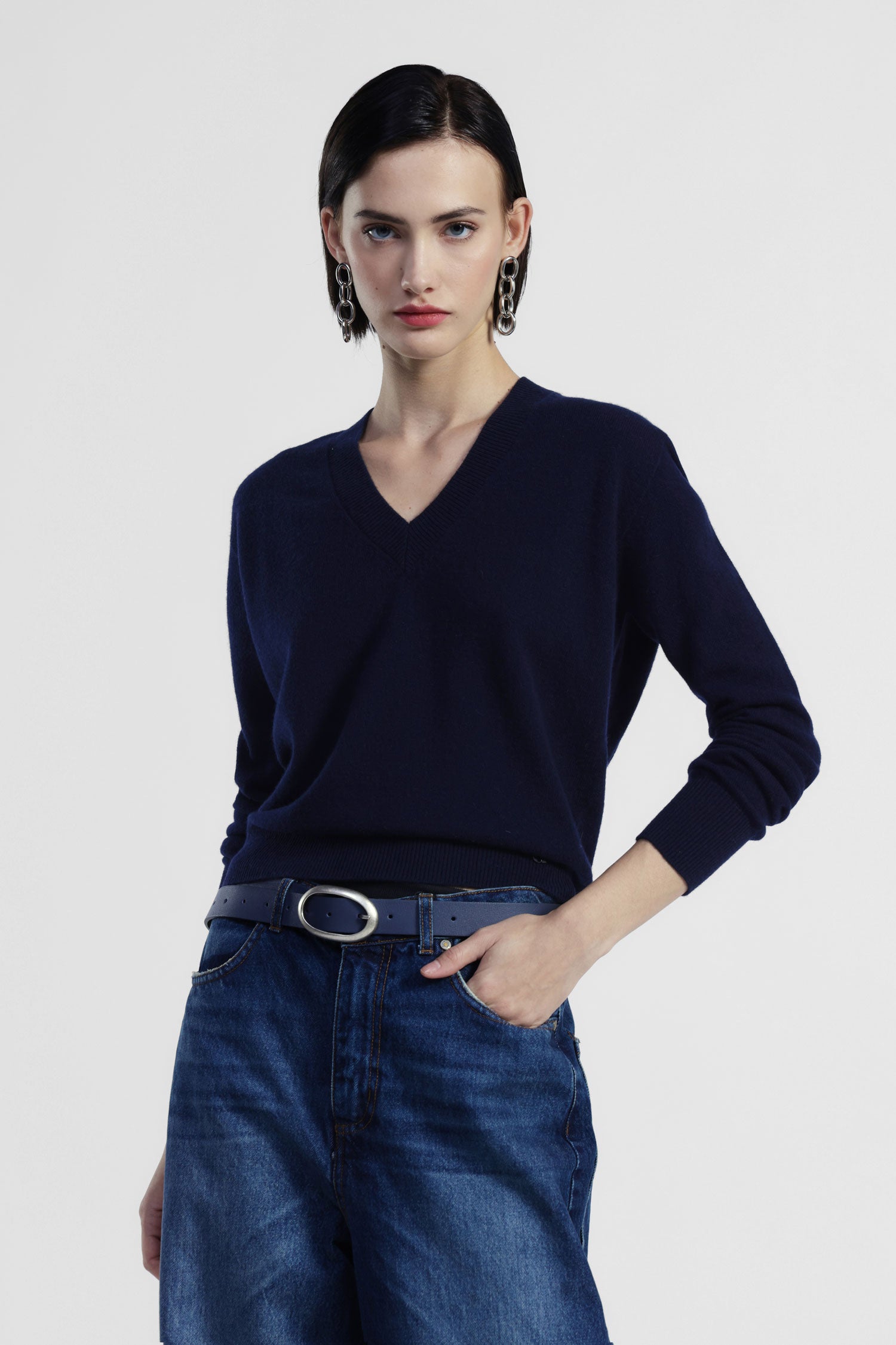 Maglione scollo a v vestibilità regolare