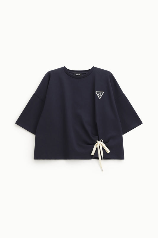 T-shirt con nodo regolabile e ricamo
