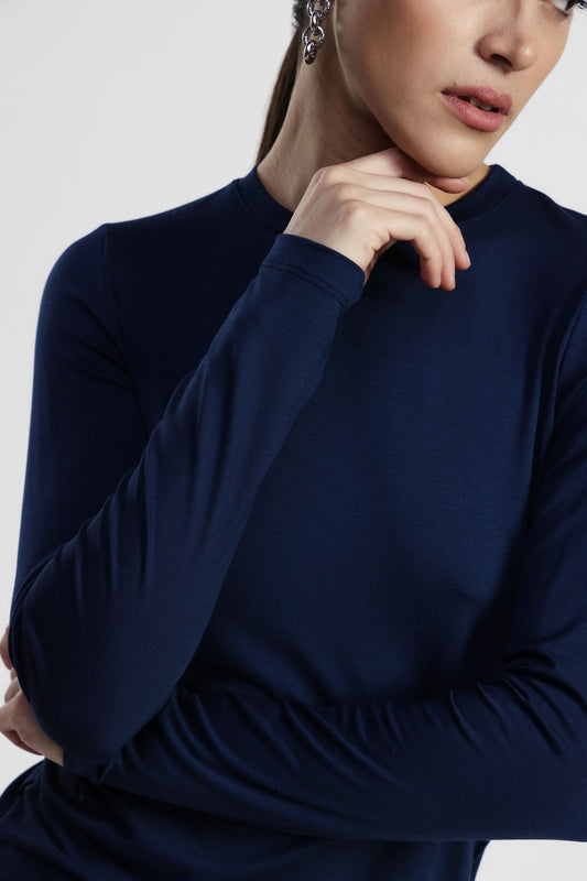 T-shirt manica lunga minimalista