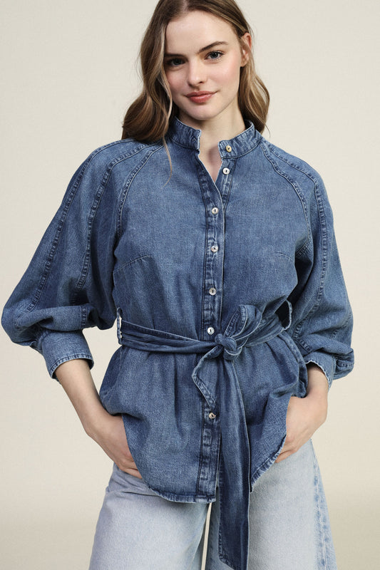 Camicia con cintura e colletto alla coreana