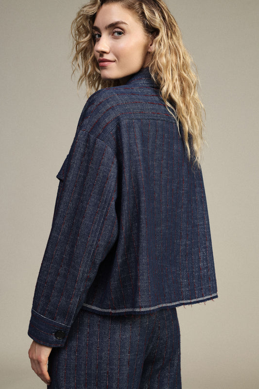 Blazer corto a righe con tasche applicate