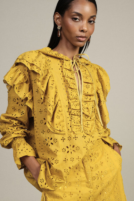 Blusa sangallo con volant e maniche lunghe