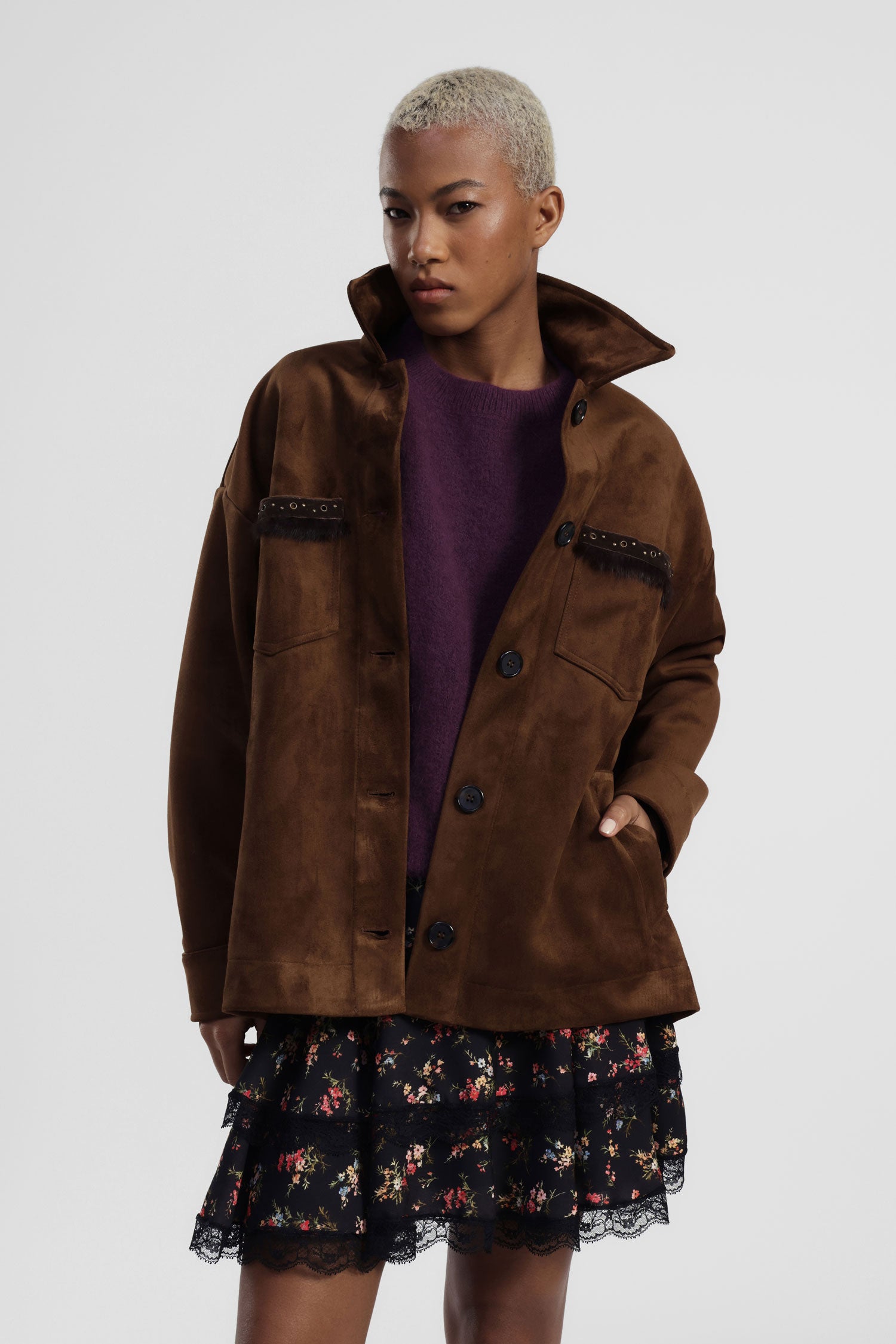 Cappotto con tasche frontali e bottoni maxi