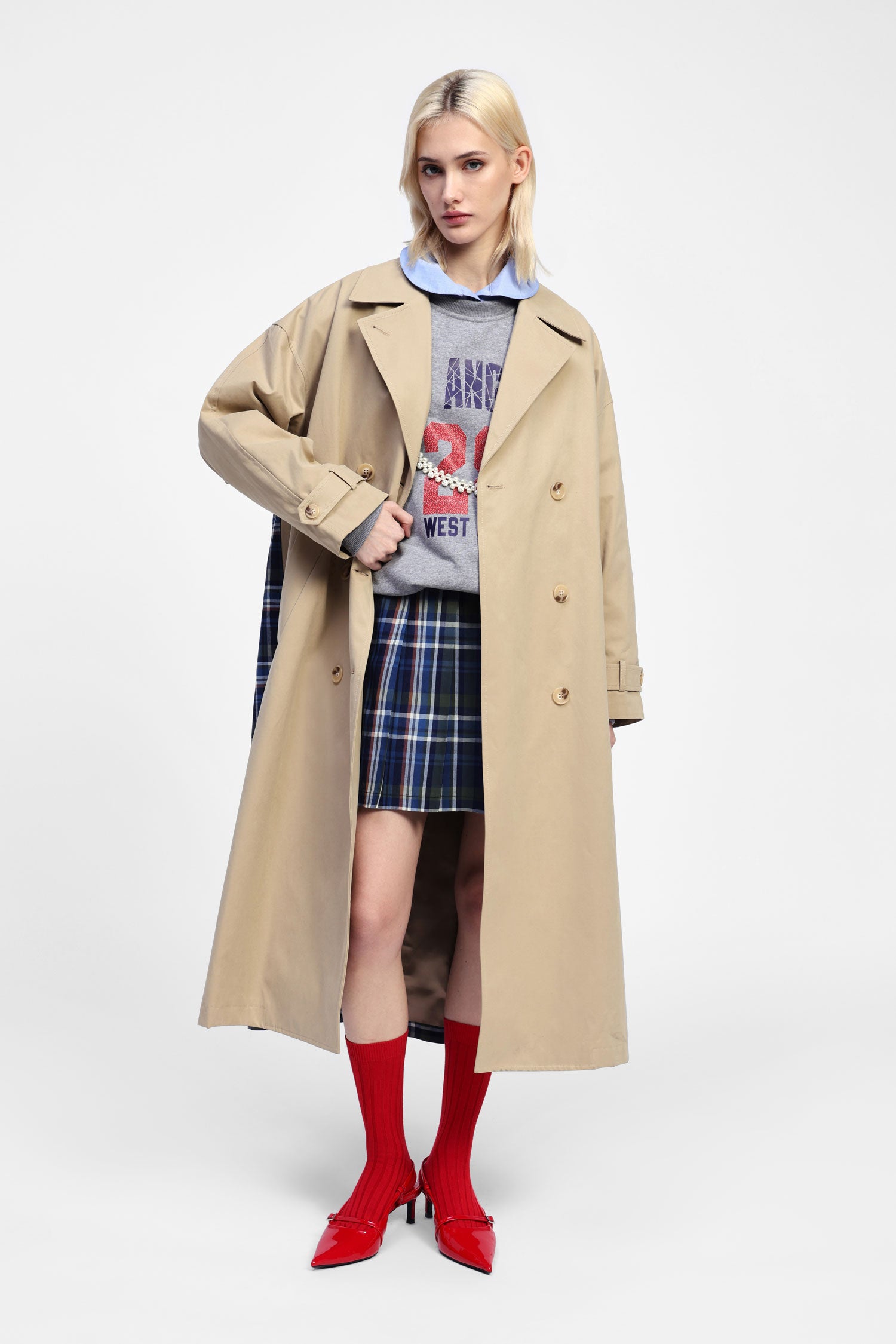 Trench lungo doppiopetto con cintura e inserto tartan