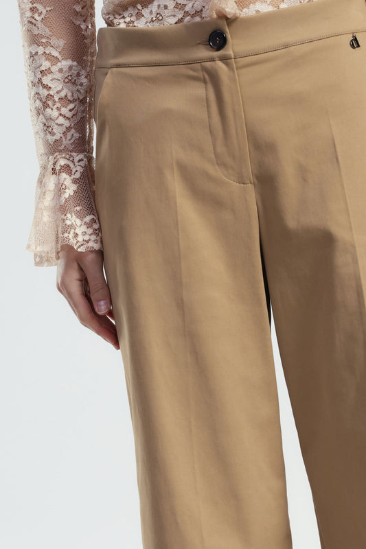 Pantaloni cropped gamba ampia pinces