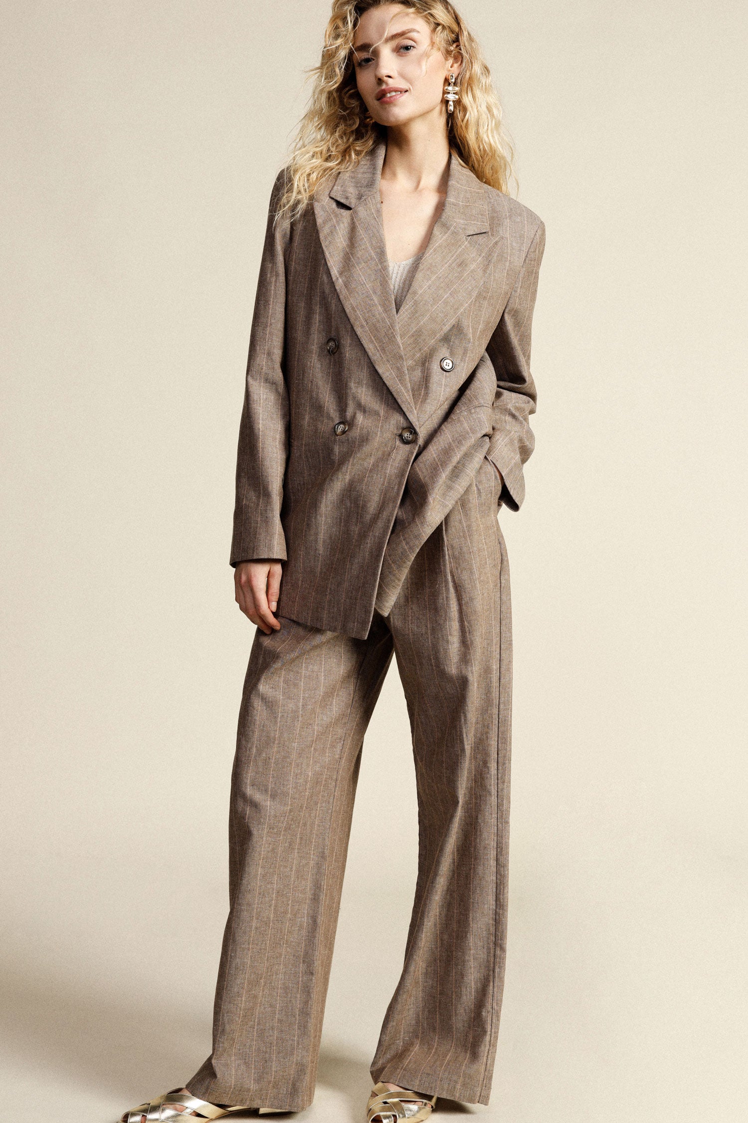 Pantaloni palazzo a righe con vita alta