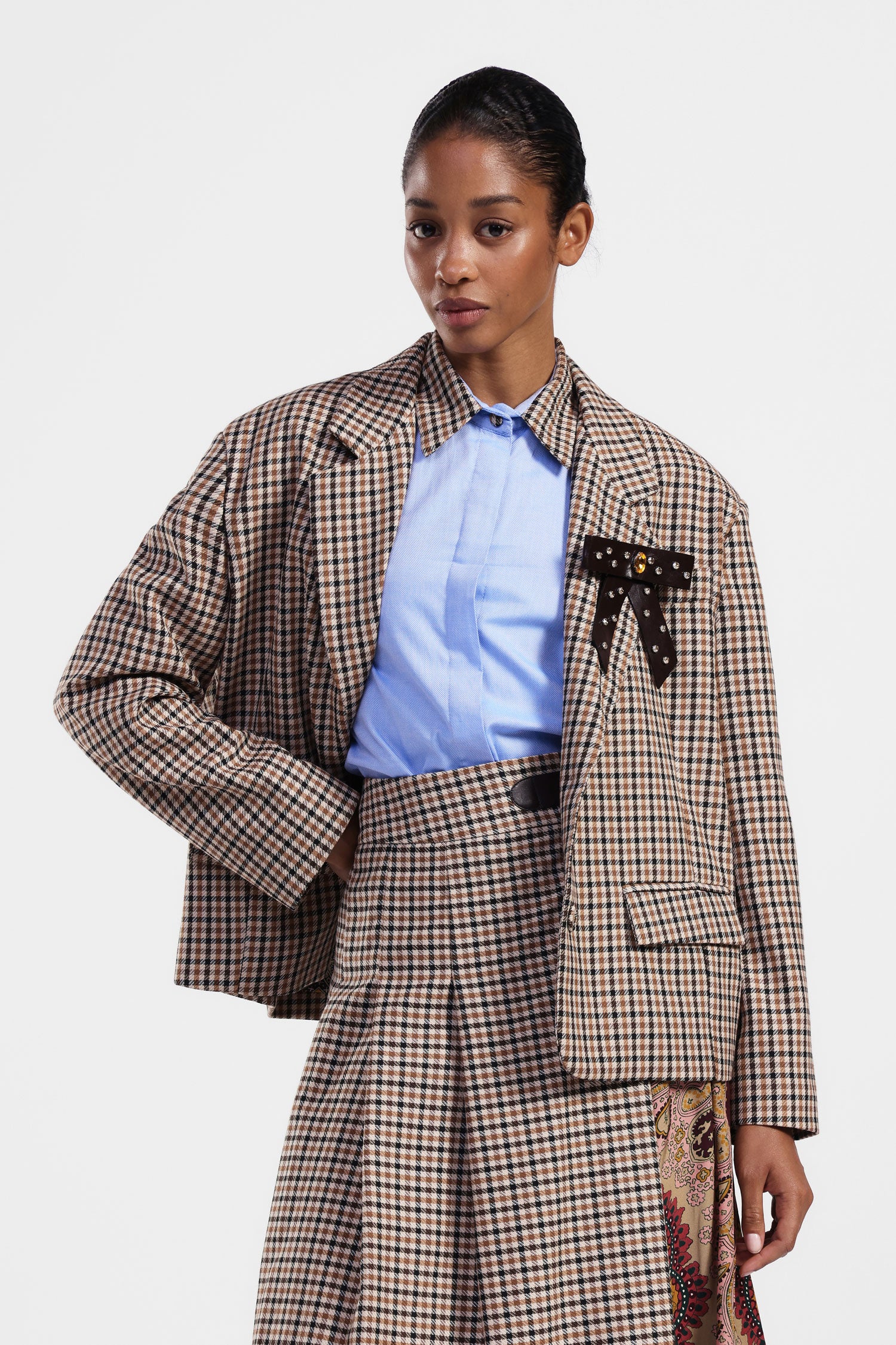 Blazer con motivo e bottoni decorativi