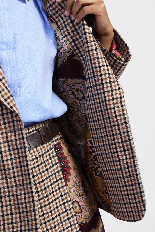 Blazer con motivo e bottoni decorativi