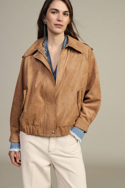 Bomber corto con zip e tasche laterali