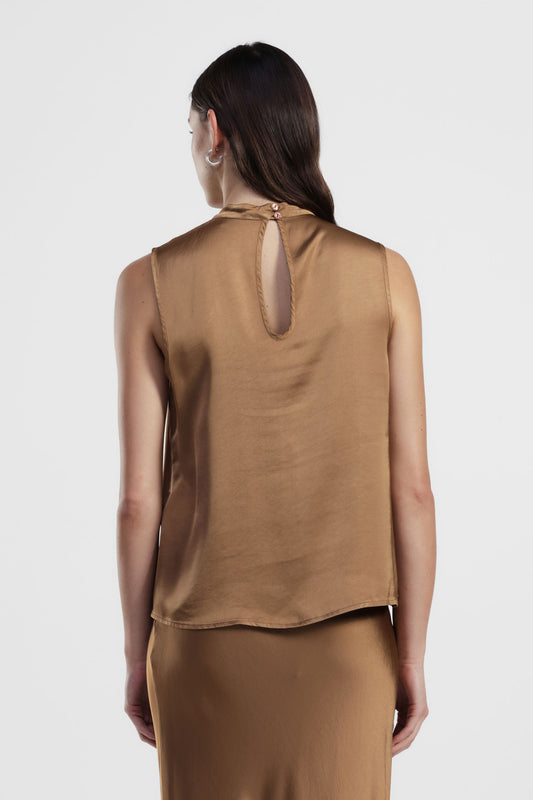Top smanicato colorblock con collo alto