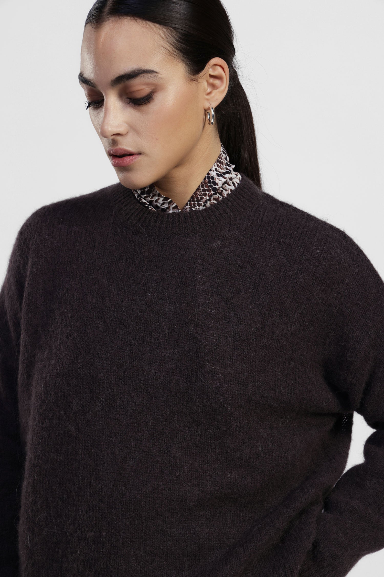 Maglione girocollo con maniche lunghe