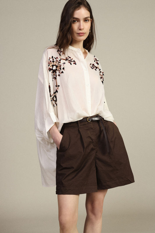 Shorts regular-fit con cintura sottile e tasche