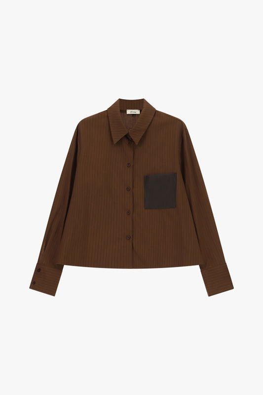 Camicia a righe con tasca a contrasto