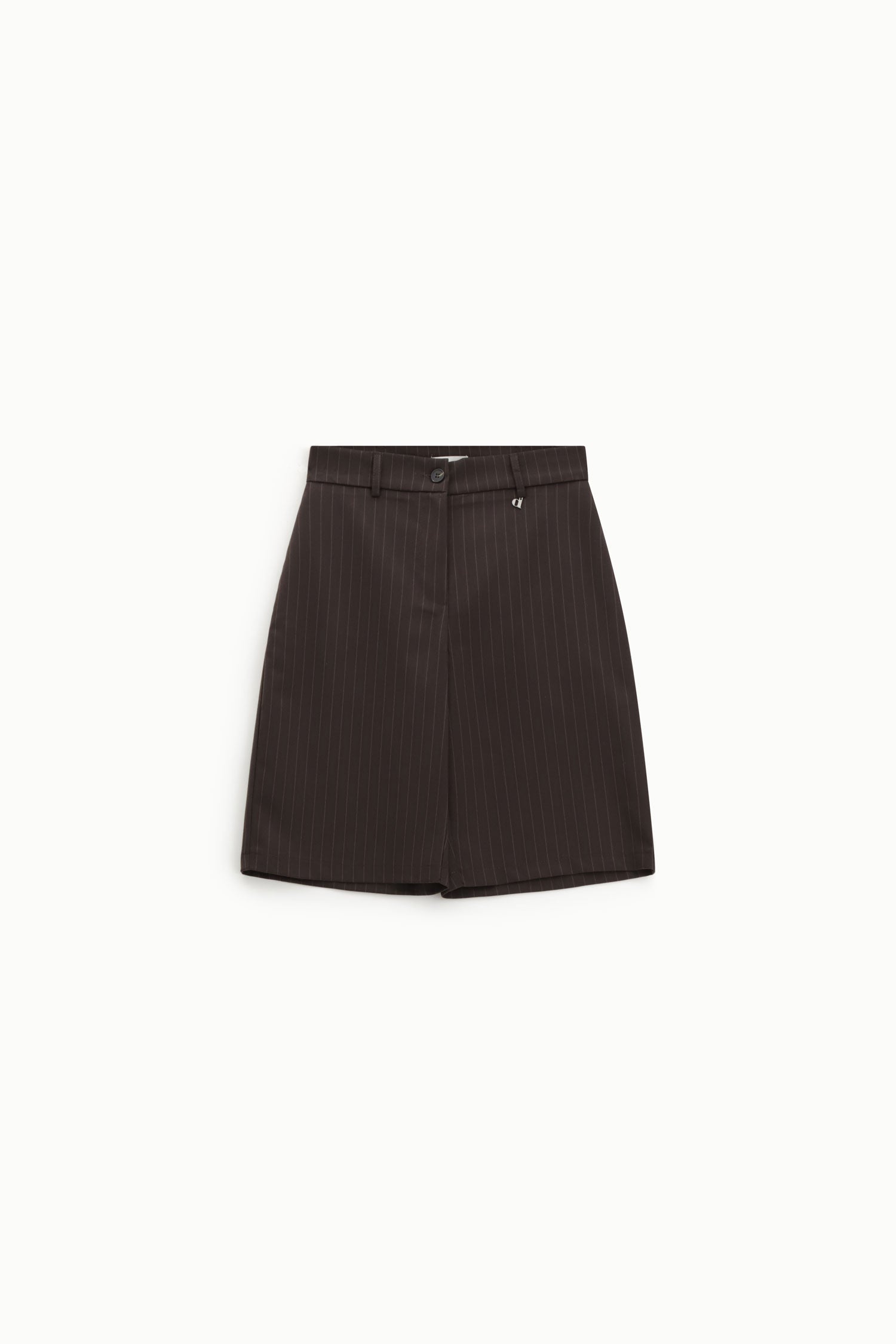 Shorts a righe con dettaglio bottone e tasche