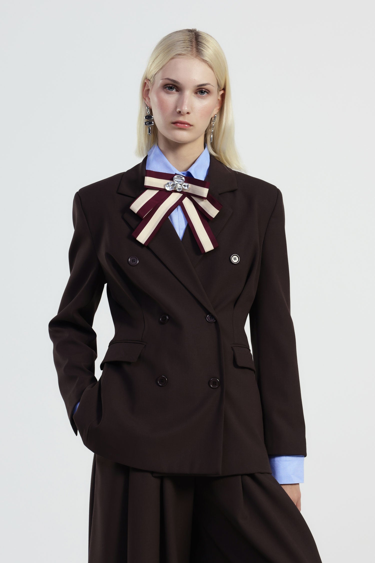 Blazer doppiopetto con tasche a patta