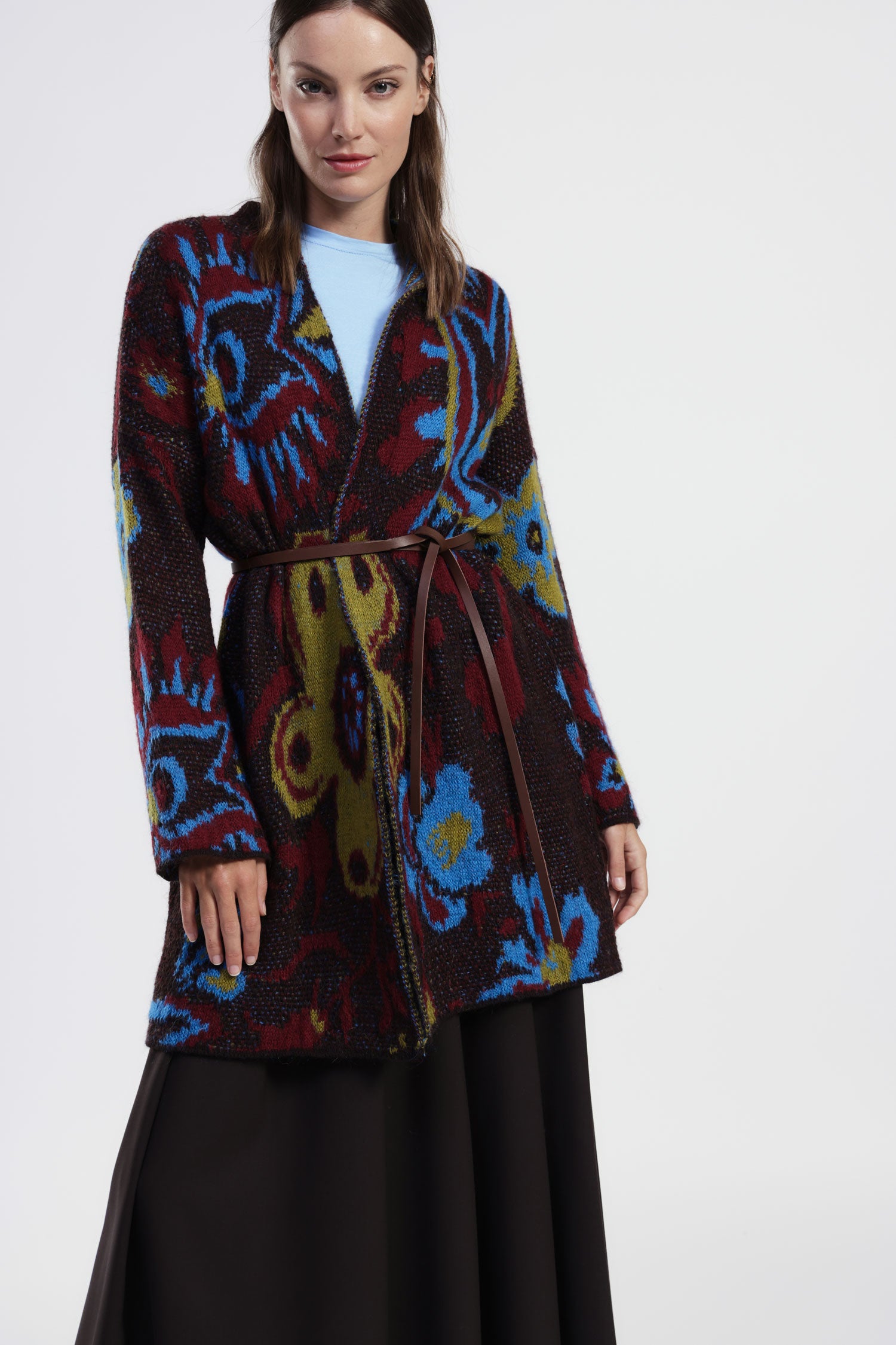 Cardigan fantasia floreale con cintura regolabile