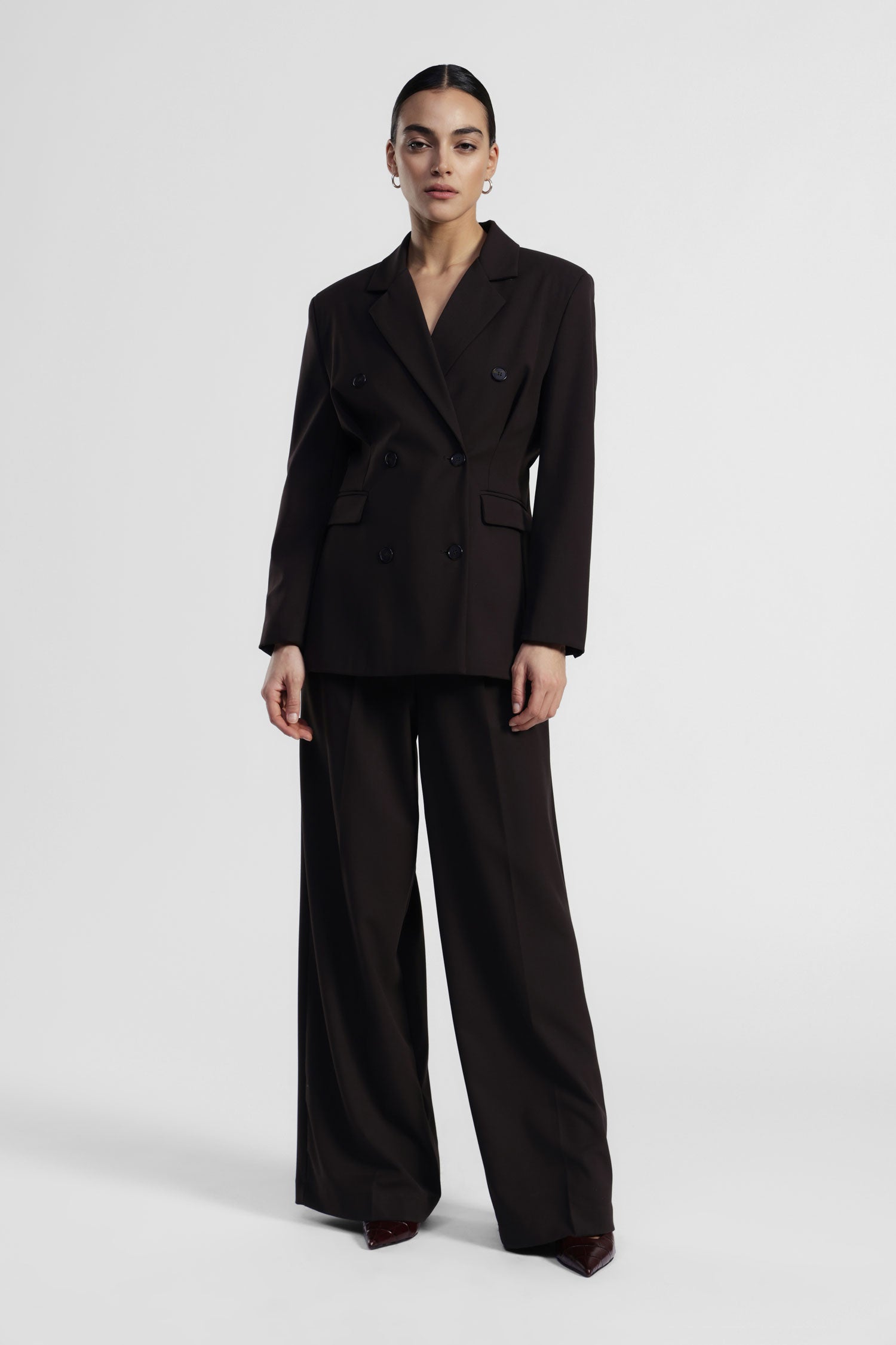 Pantaloni palazzo a vita alta con pinces frontali