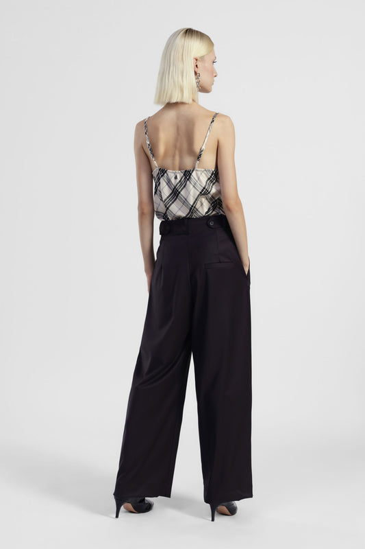 Pantaloni palazzo con pince e vita regolare