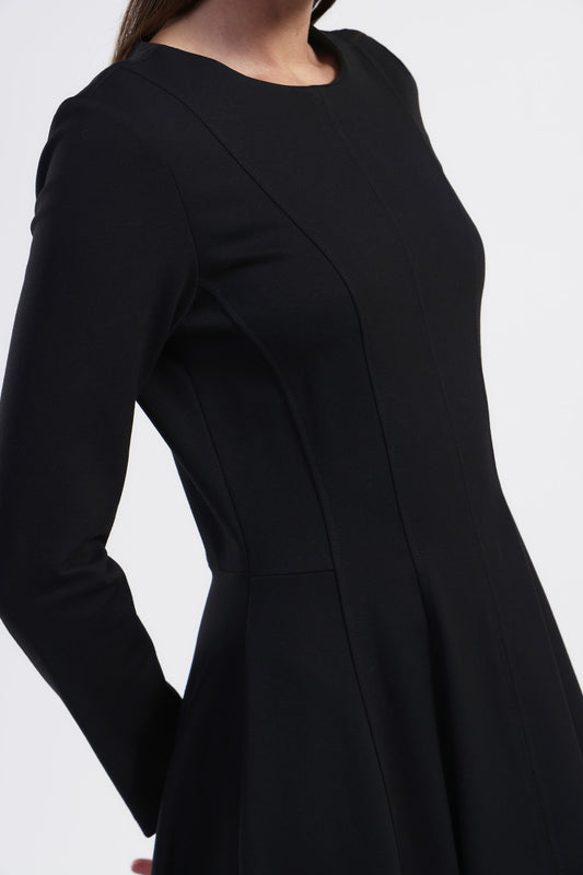 Vestito midi con maniche lunghe