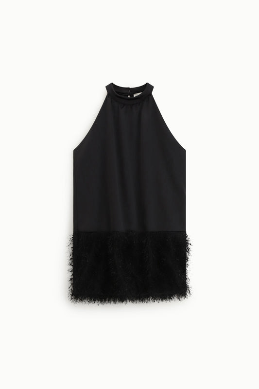Abito corto collo alto con dettaglio piume
