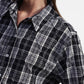 Camicia a righe con collo classico